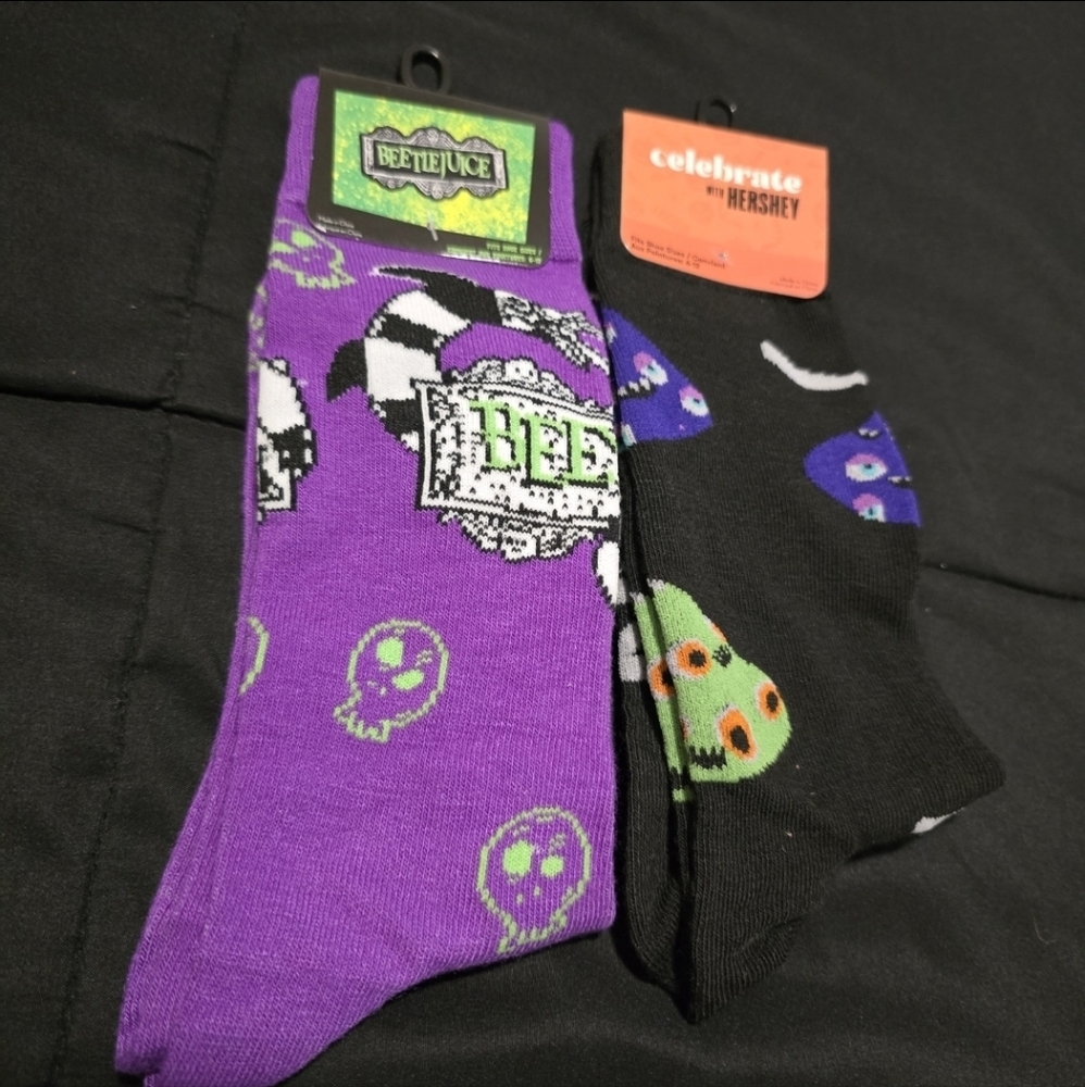 Beetlejuice Hersheys Halloween Candy Socks Black Purple NWT Size 6-12‎